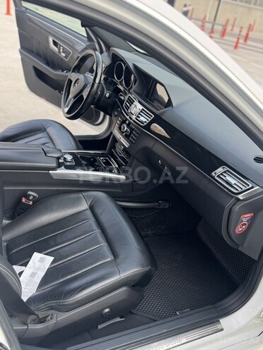 Mercedes E 220 2013, 219,635 km - 2.1 l - Bakı