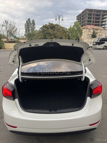 Hyundai Elantra 2015, 153,800 km - 1.8 l - Bakı