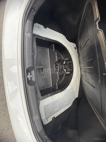Hyundai Elantra 2015, 153,800 km - 1.8 l - Bakı