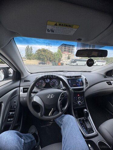 Hyundai Elantra 2015, 153,800 km - 1.8 l - Bakı