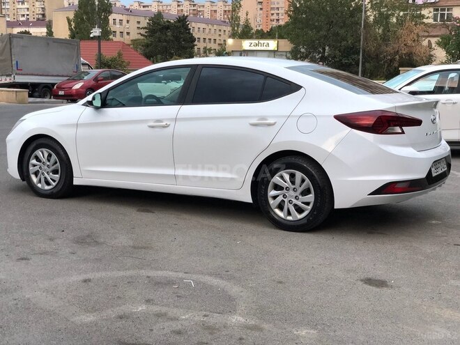 Hyundai Elantra 2019, 105,000 km - 2.0 л - Bakı