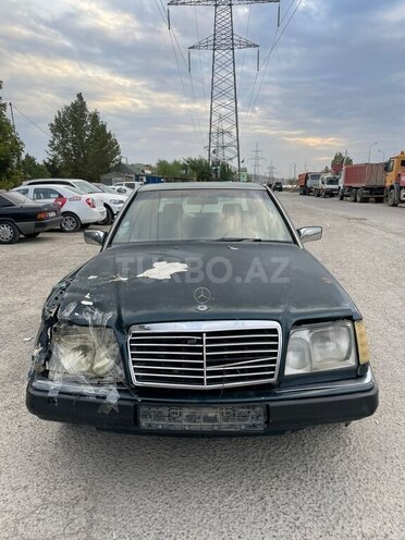 Mercedes E 220 1995, 554,300 km - 2.2 l - Bakı