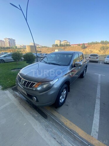 Mitsubishi L200 2017, 162,000 km - 2.4 л - Sumqayıt