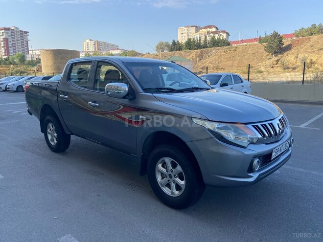 Mitsubishi L200 2017, 162,000 km - 2.4 л - Sumqayıt