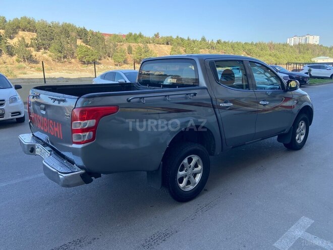 Mitsubishi L200 2017, 162,000 km - 2.4 л - Sumqayıt