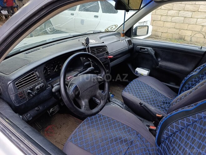 Volkswagen Golf 1994, 300,600 km - 2.0 л - Masallı