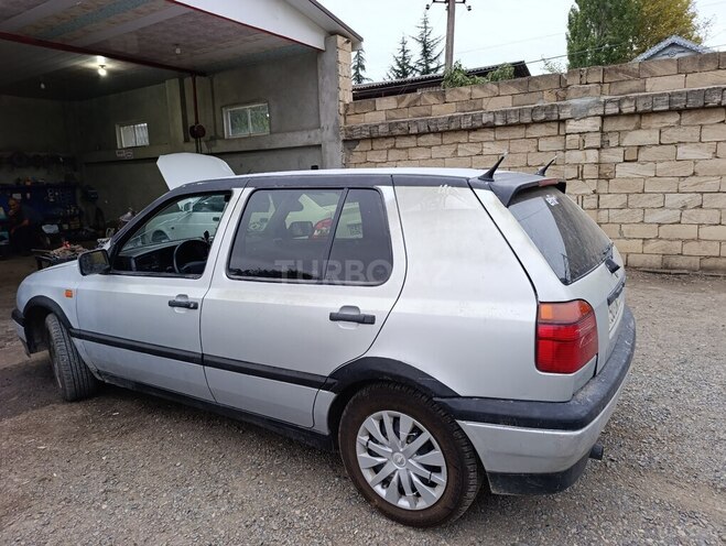 Volkswagen Golf 1994, 300,600 km - 2.0 л - Masallı
