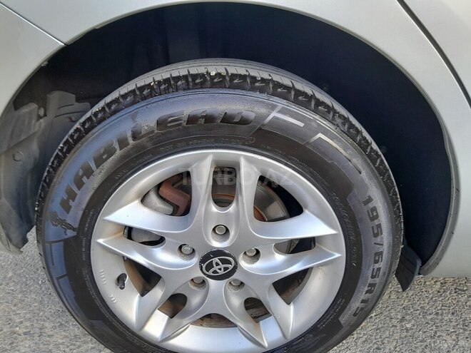 Toyota Auris 2009, 408,000 km - 1.4 l - Bakı