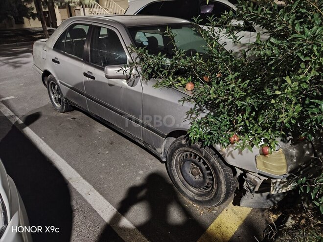 Mercedes C 220 1994, 100,000 km - 2.2 л - Bakı