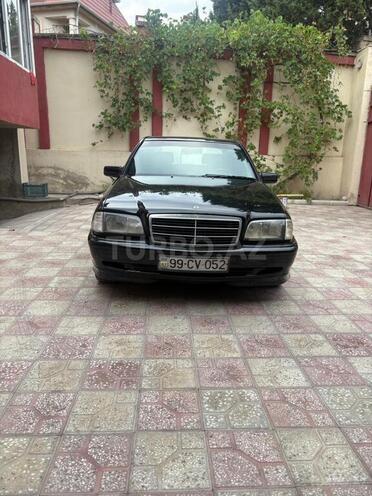 Mercedes C 220 2014, 100,000 km - 2.2 л - Bakı