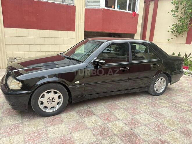 Mercedes C 220 2014, 100,000 km - 2.2 л - Bakı