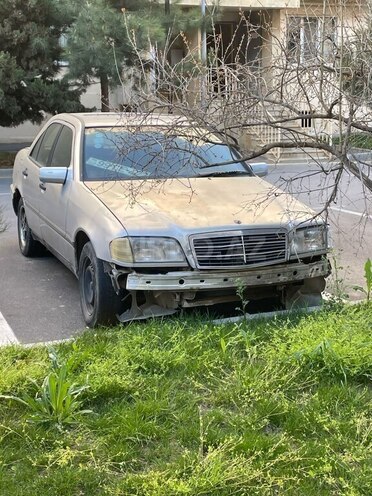 Mercedes C 220 1994, 100,000 km - 2.2 л - Bakı
