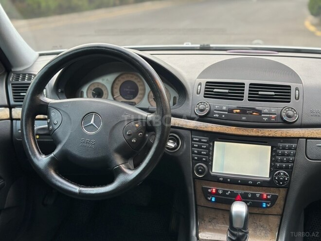 Mercedes E 240 2004, 279,500 km - 2.6 l - Bakı