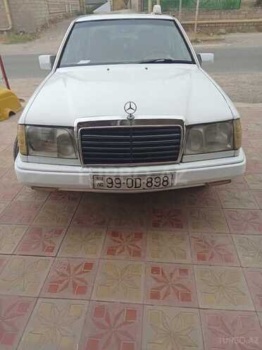 Mercedes E 250 1994, 120,000 km - 2.5 l - Tovuz