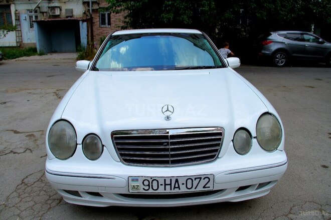 Mercedes E 220 2000, 376,000 km - 2.2 l - Sumqayıt