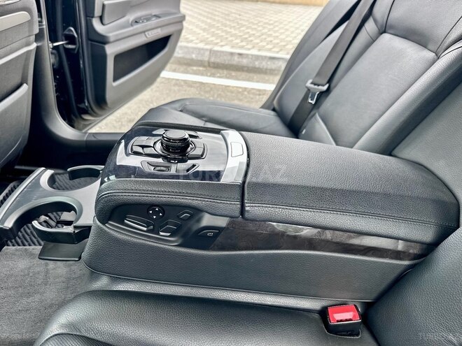 BMW  2009, 114,000 km - 4.4 l - Bakı