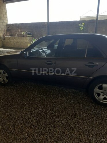 Mercedes C 180 1993, 200,000 km - 1.8 l - Göygöl