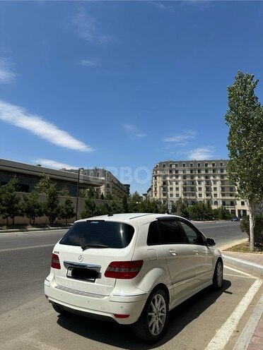 Mercedes B 170 2008, 154,818 km - 1.7 l - Bakı