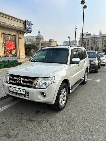 Mitsubishi Pajero 2011, 190,000 km - 3.5 л - Bakı