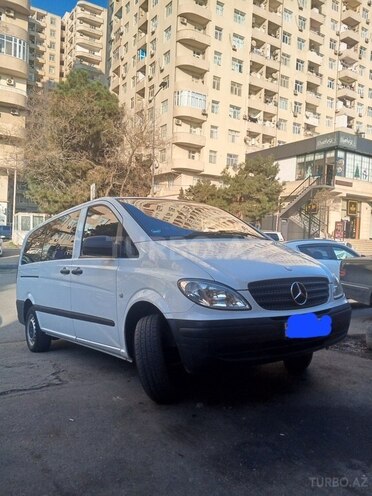 Mercedes Vito 111 2010, 299,000 km - 2.2 l - Bakı