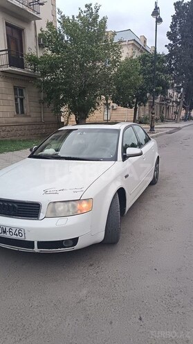 Audi A4 2003, 390,000 km - 1.8 л - Gəncə