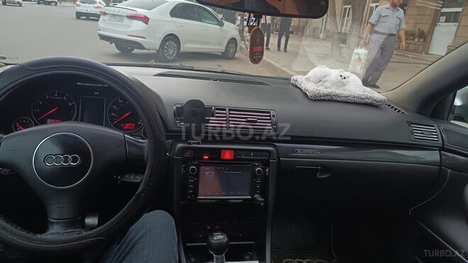 Audi A4 2003, 390,000 km - 1.8 л - Gəncə