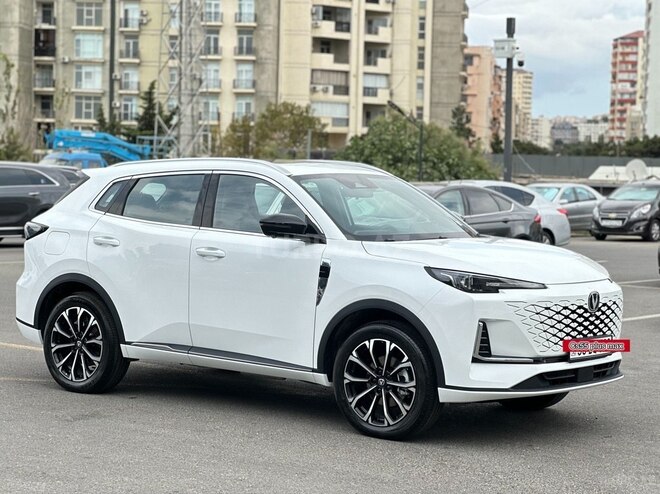 Changan CS 55 Plus 2025, 0 km - 1.5 л - Bakı