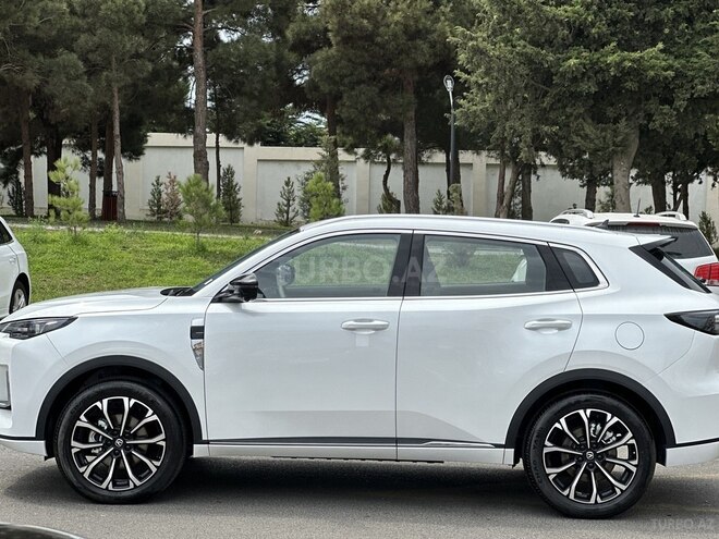 Changan CS 55 Plus 2025, 0 km - 1.5 л - Bakı