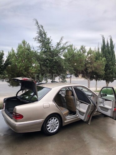Mercedes E 220 1999, 331,844 km - 2.2 l - Şirvan