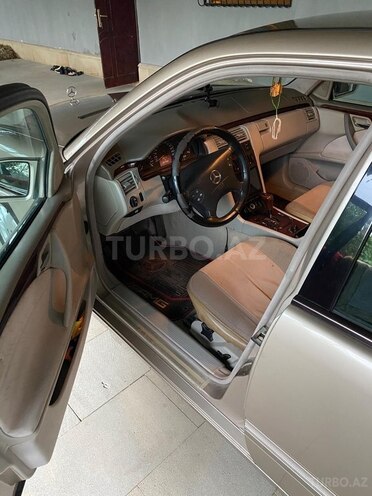Mercedes E 220 1999, 331,844 km - 2.2 l - Şirvan