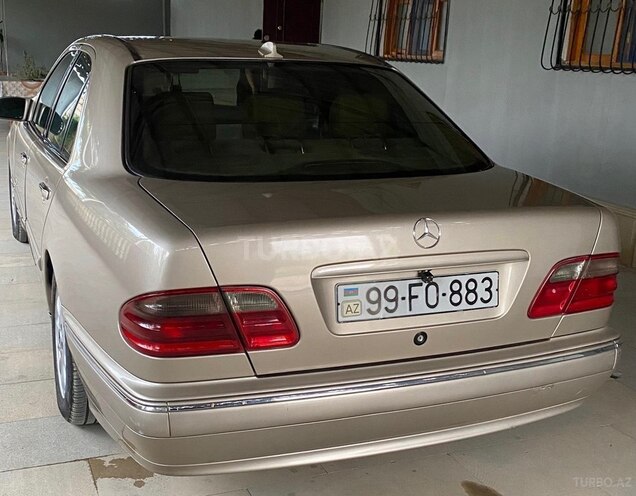 Mercedes E 220 1999, 331,844 km - 2.2 l - Şirvan