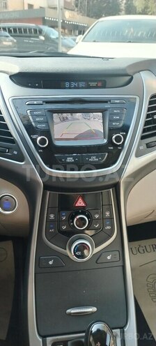Hyundai Elantra 2015, 92,350 km - 1.8 l - Bakı