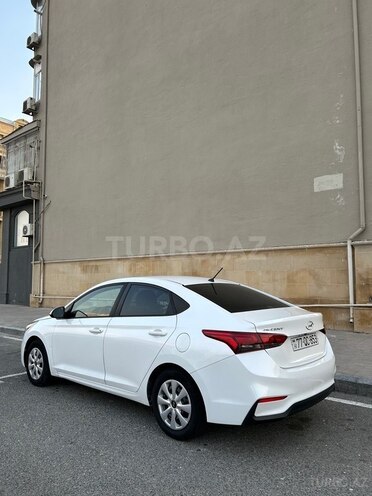 Hyundai Accent 2018, 120,701 km - 1.6 л - Bakı