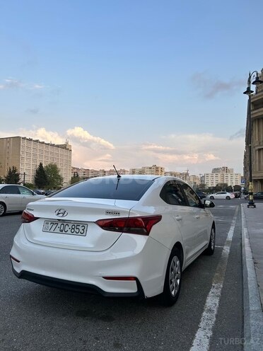 Hyundai Accent 2018, 120,701 km - 1.6 л - Bakı
