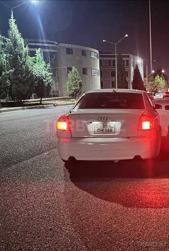 Audi A4 2003, 390,000 km - 1.8 л - Gəncə