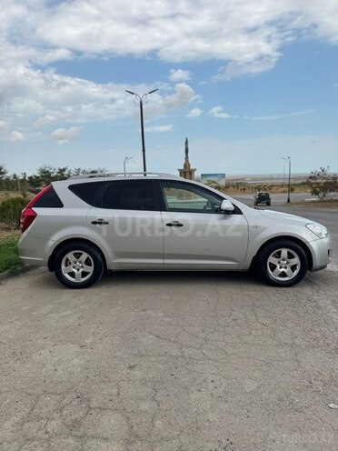 Kia  2009, 230,000 km - 1.4 l - Şabran