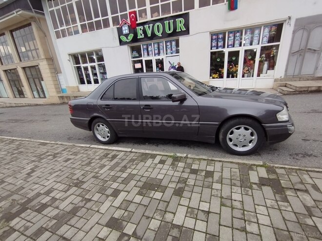 Mercedes C 200 1994, 322,000 km - 2.0 л - Oğuz