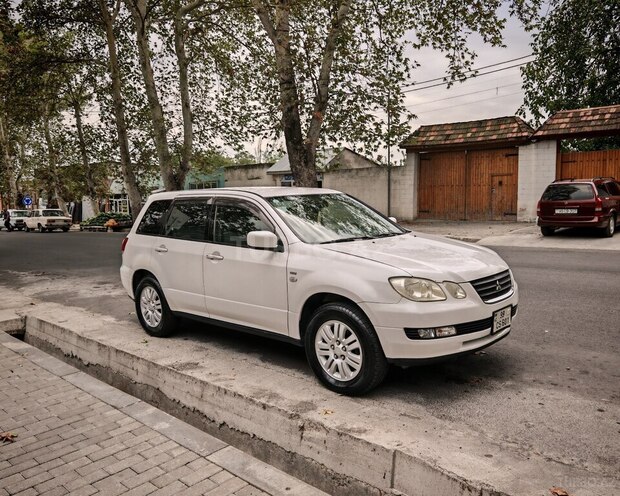 Mitsubishi Airtrek 2001, 251,422 km - 2.4 l - Şəki