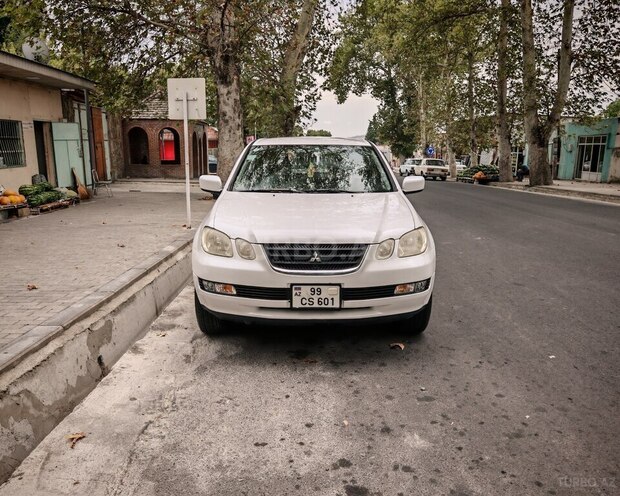 Mitsubishi Airtrek 2001, 251,422 km - 2.4 l - Şəki