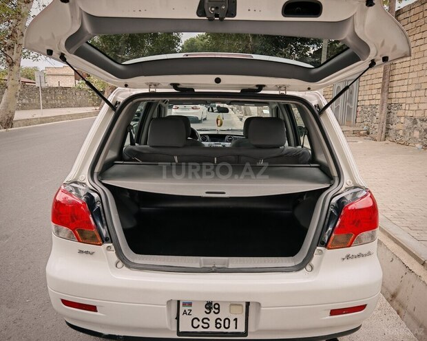 Mitsubishi Airtrek 2001, 251,422 km - 2.4 l - Şəki