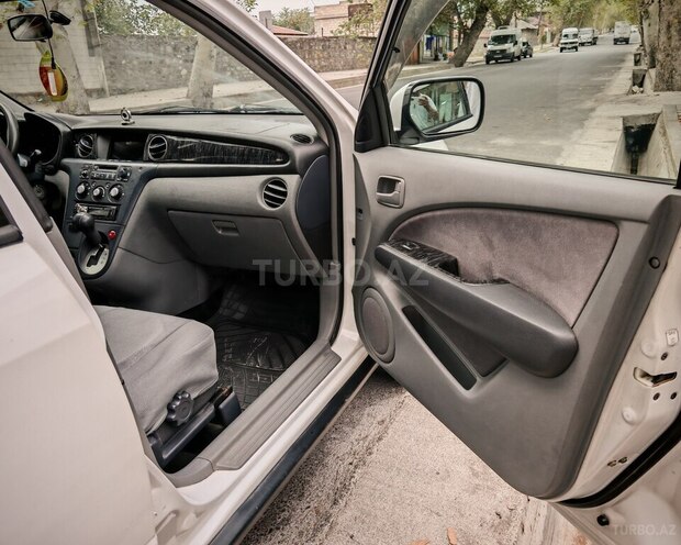 Mitsubishi Airtrek 2001, 251,422 km - 2.4 l - Şəki