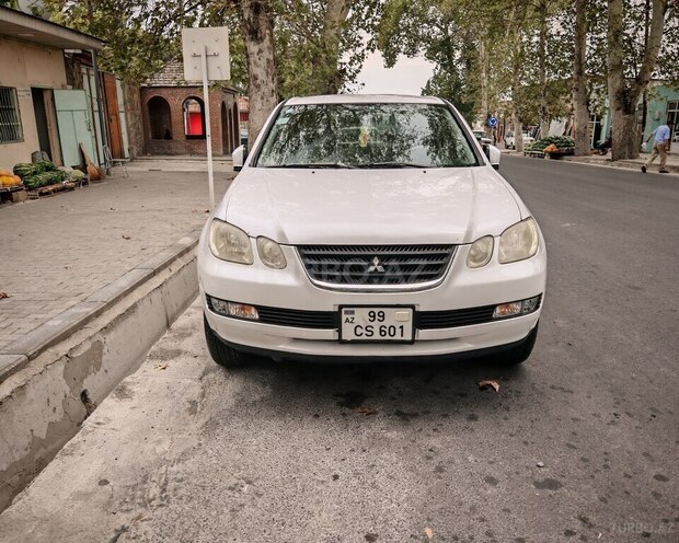 Mitsubishi Airtrek 2001, 251,422 km - 2.4 l - Şəki
