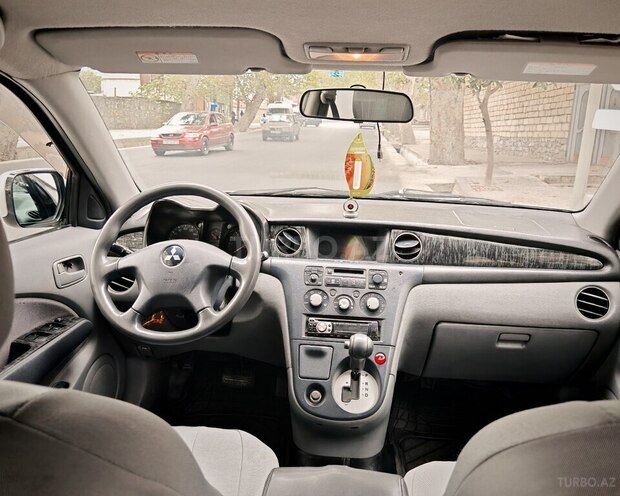 Mitsubishi Airtrek 2001, 251,422 km - 2.4 l - Şəki