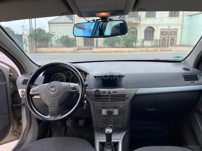 Opel Astra 2006, 318,000 km - 1.4 l - Gəncə