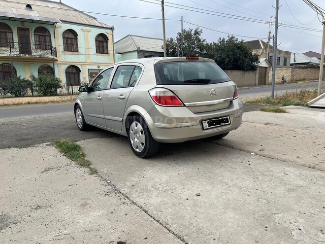 Opel Astra 2006, 318,000 km - 1.4 l - Gəncə