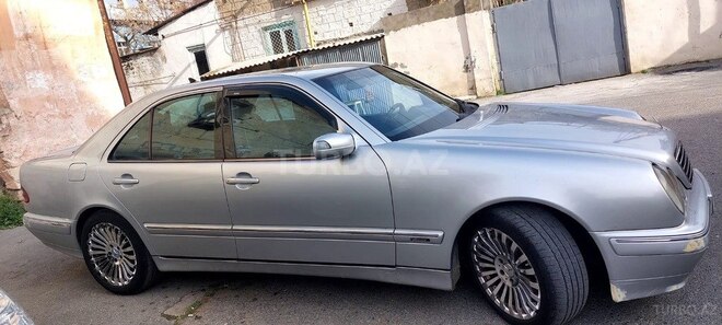 Mercedes E 270 2000, 240,060 km - 2.7 l - Bakı