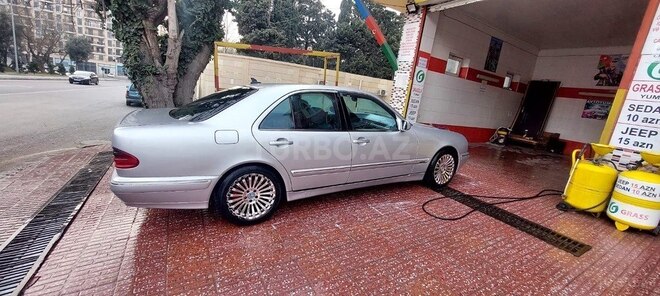 Mercedes E 270 2000, 240,060 km - 2.7 l - Bakı