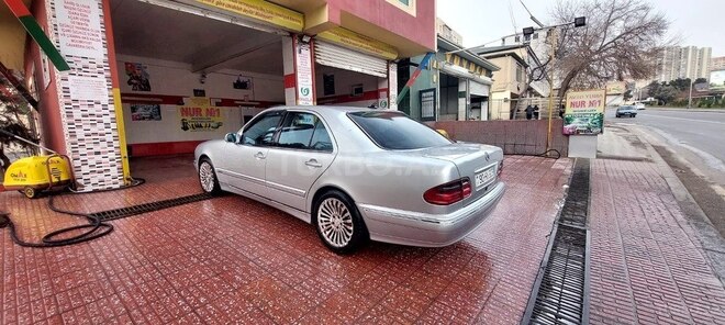 Mercedes E 270 2000, 240,060 km - 2.7 l - Bakı