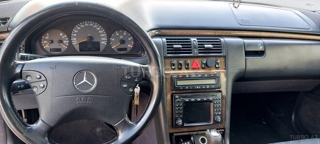 Mercedes E 270 2000, 240,060 km - 2.7 l - Bakı