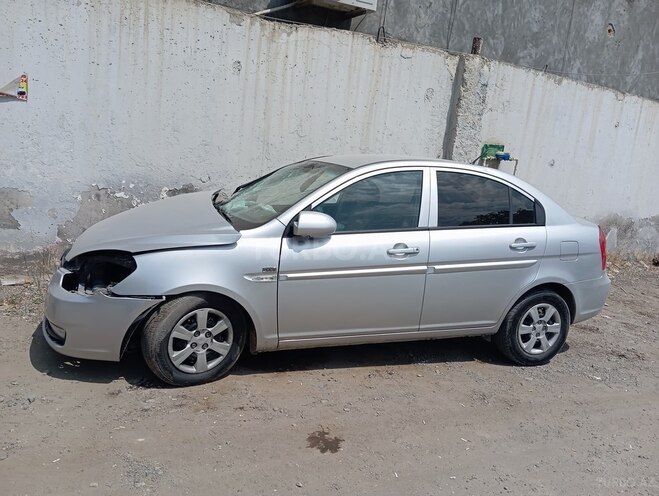 Hyundai Accent 2006, 200,000 km - 1.6 l - Gəncə